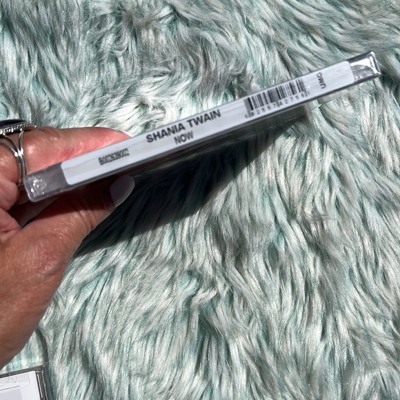 Shania Twain “Now” CD - Picture 4 of 4